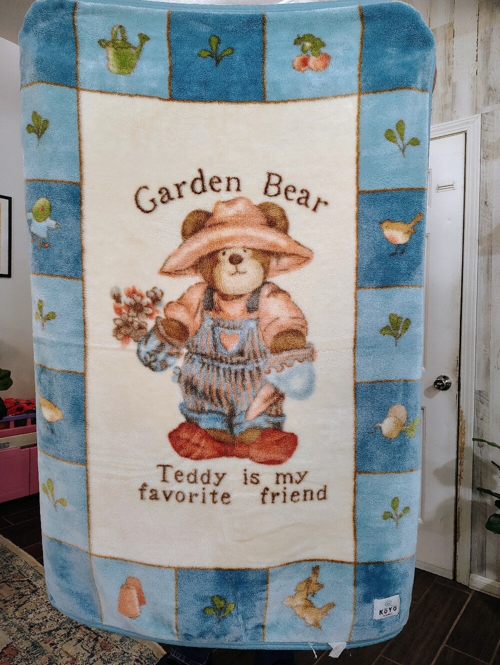 KOYO Vintage Original Garden Bear Teddy Is My Favorite Friend Thick HeavyBlanket